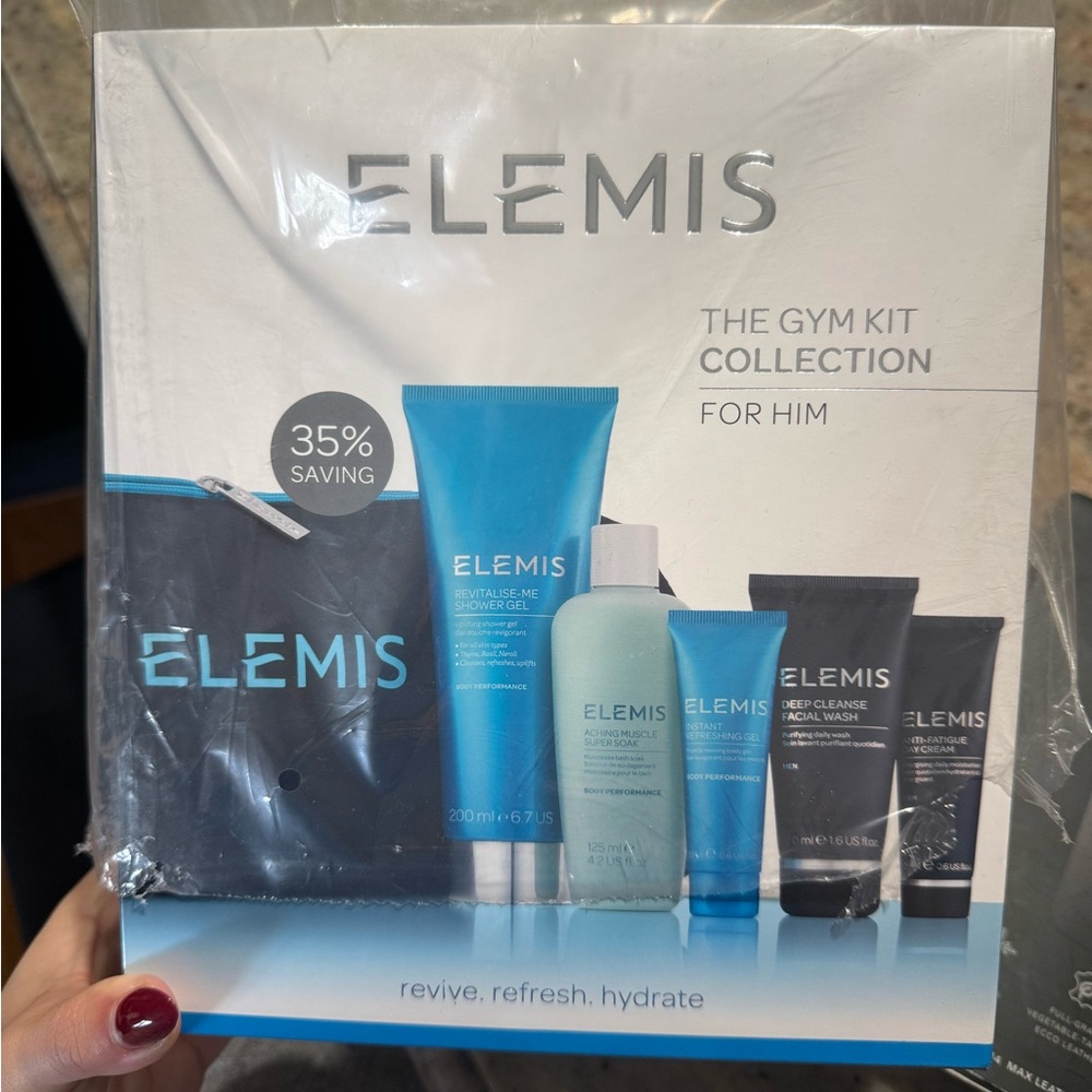ELEMIS Skincare Set for Him in Blue and Black